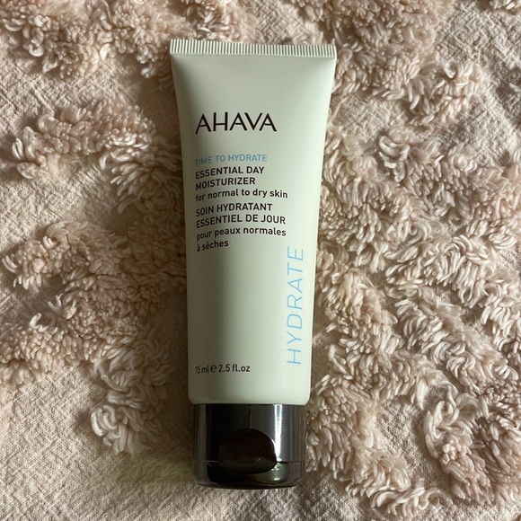 AHAVA Essential Day Moisturizer 75ml - Picture 8 of 8